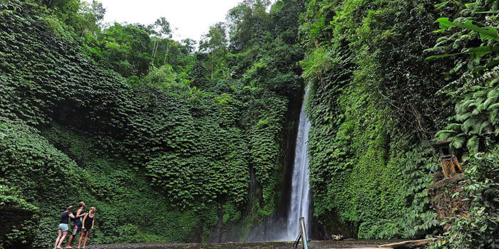 munduk waterfall