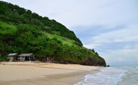 gunung payung beach
